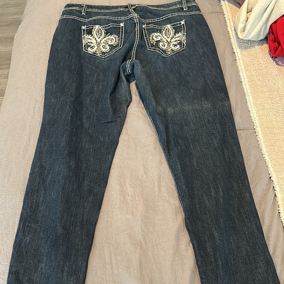 Avenue Dark Wash Jeans Size 20 - Picture 2 of 2